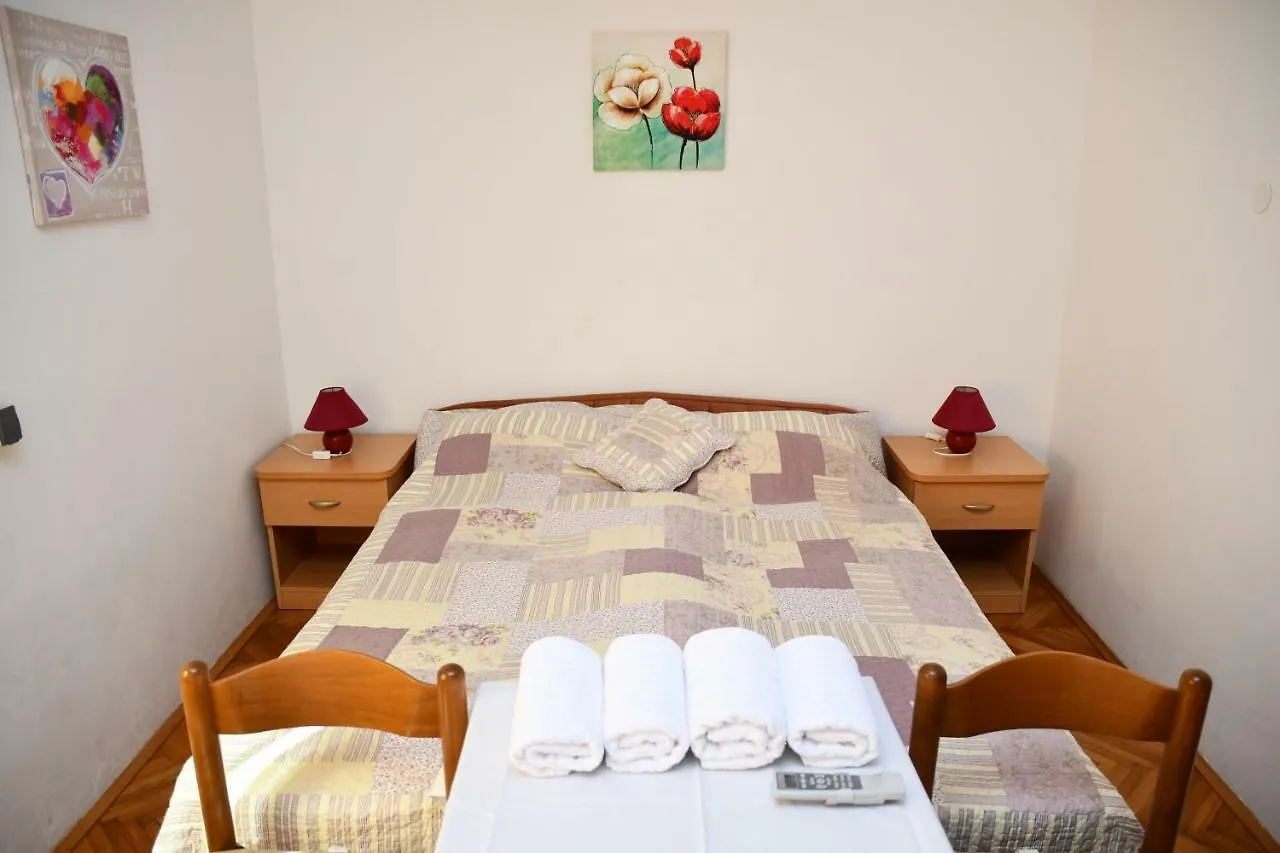 Apartments Josip Rab Town